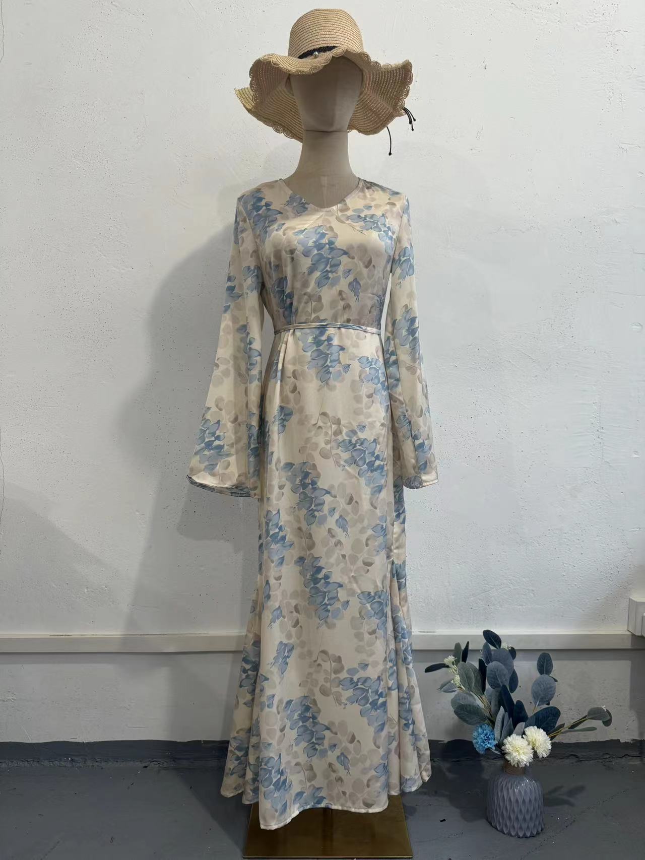 Spring Gentle Satin Printed Ladies Dress